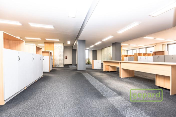 Pronájem kanceláře, Praha - Motol, Plzeňská, 132 m2