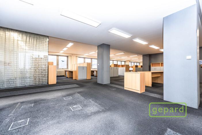 Pronájem kanceláře, Praha - Motol, Plzeňská, 132 m2