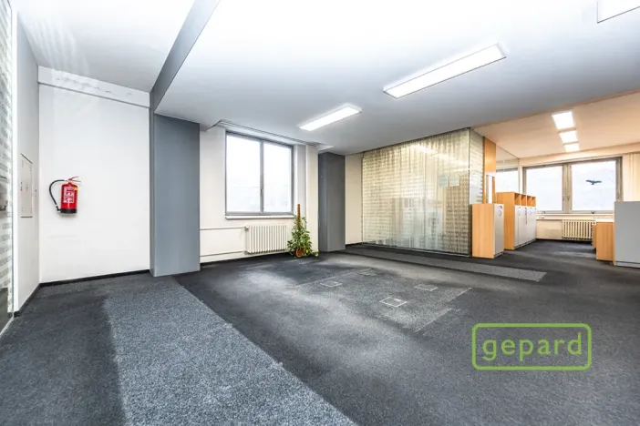 Pronájem kanceláře, Praha - Motol, Plzeňská, 132 m2