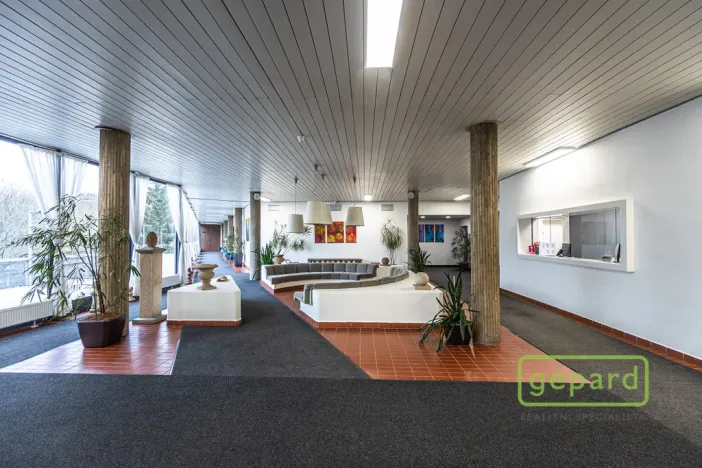 Pronájem kanceláře, Praha - Motol, Plzeňská, 132 m2