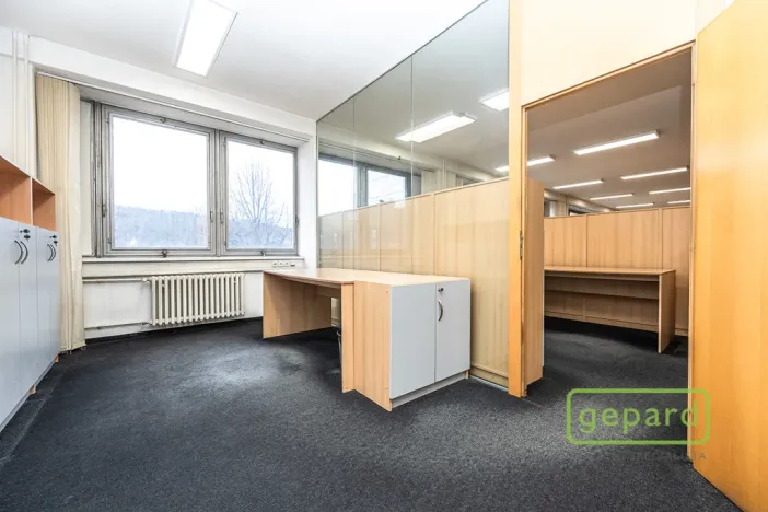 Pronájem kanceláře, Praha - Motol, Plzeňská, 98 m2