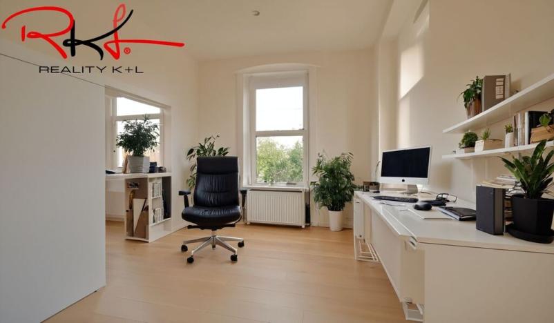 Prodej bytu 3+1, Veltrusy, Komenského, 65 m2