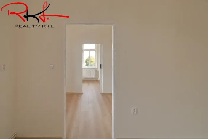 Prodej bytu 3+1, Veltrusy, Komenského, 65 m2