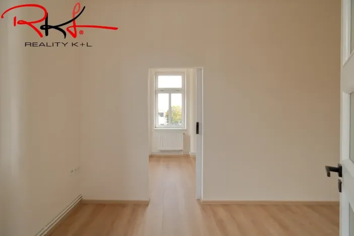 Prodej bytu 3+1, Veltrusy, Komenského, 65 m2