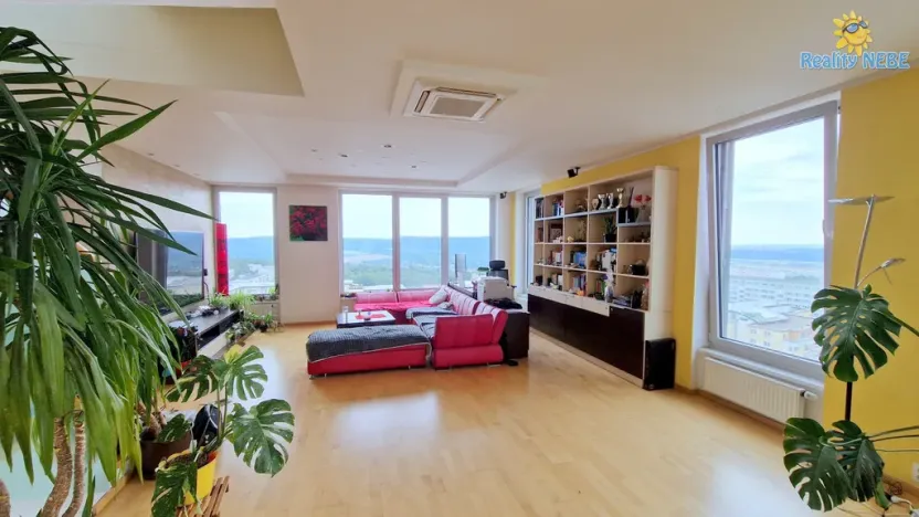 Prodej bytu 4+kk, Brno - Lesná, Majdalenky, 446 m2