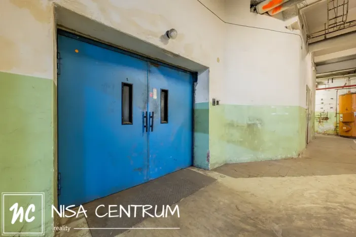 Pronájem výrobních prostor, Hostinné, Nádražní, 6000 m2