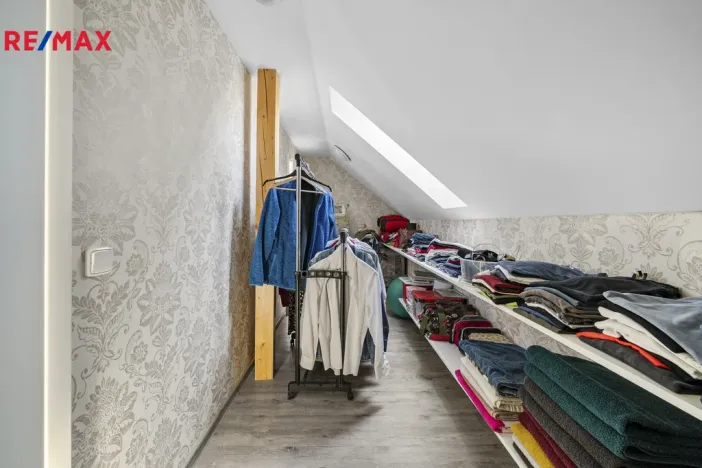 Prodej rodinného domu, Stěžery - Stěžírky, 215 m2