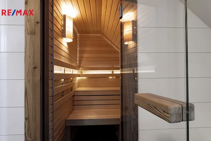 Prodej rodinného domu, Stěžery - Stěžírky, 215 m2