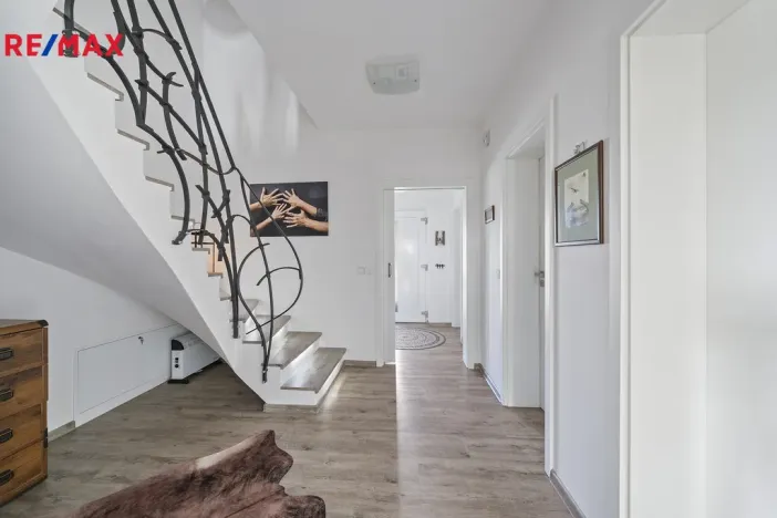 Prodej rodinného domu, Stěžery - Stěžírky, 215 m2