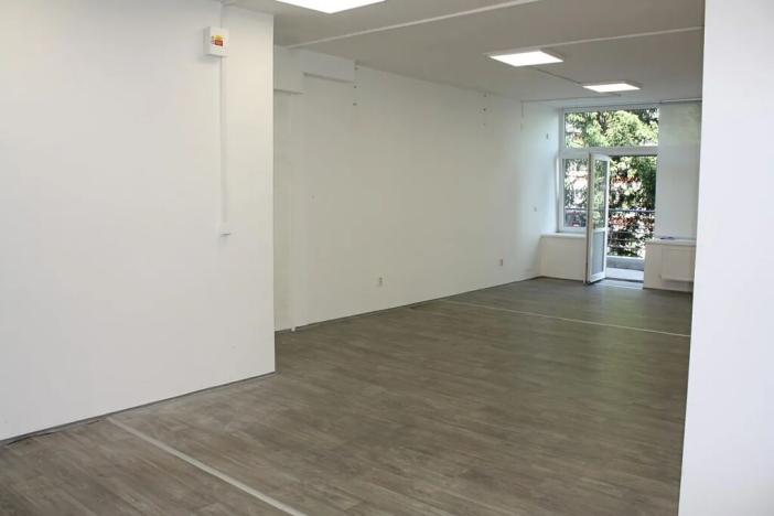 Pronájem kanceláře, Zlín, nám. T. G. Masaryka, 68 m2