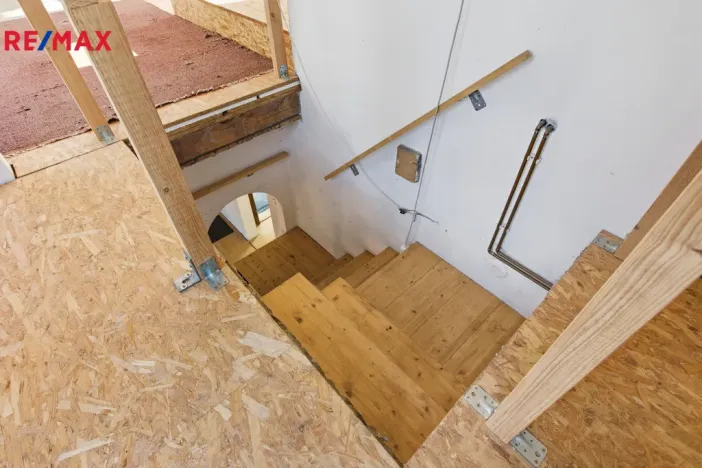 Prodej bytu 4+1, Karlovy Vary, Bulharská, 130 m2