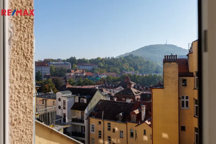 Prodej bytu 4+1, Karlovy Vary, Bulharská, 130 m2