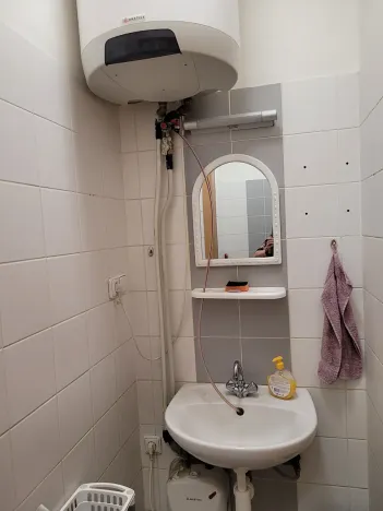 Pronájem obchodního prostoru, Brno, Purkyňova, 39 m2