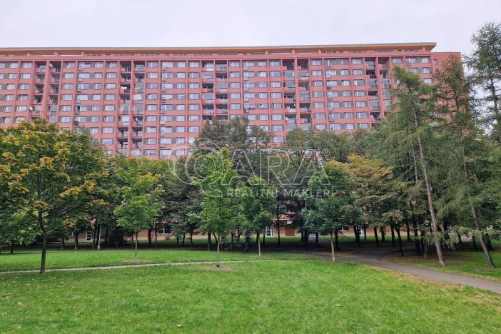 Prodej bytu 2+kk, Praha, Rajmonova, 43 m2