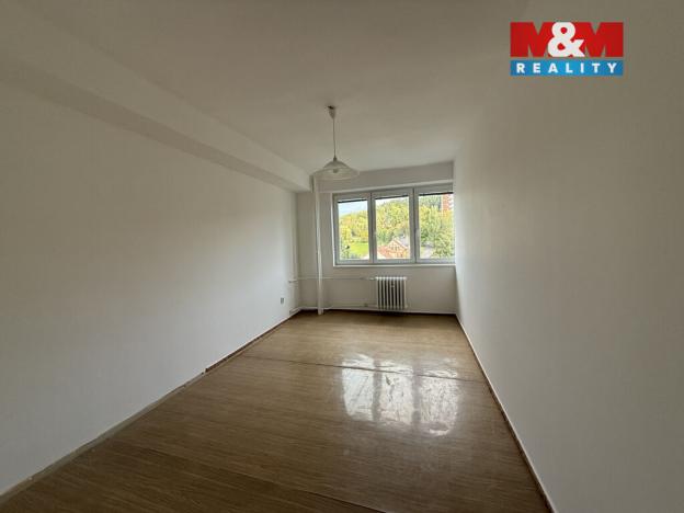 Pronájem bytu 2+1, Jablonec nad Nisou - Jablonecké Paseky, Pasecké náměstí, 72 m2