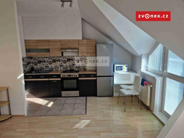 Pronájem bytu 1+kk, Uherské Hradiště, 40 m2