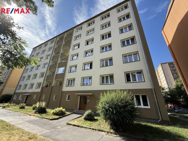 Pronájem bytu 2+1, Karlovy Vary, Krymská, 56 m2