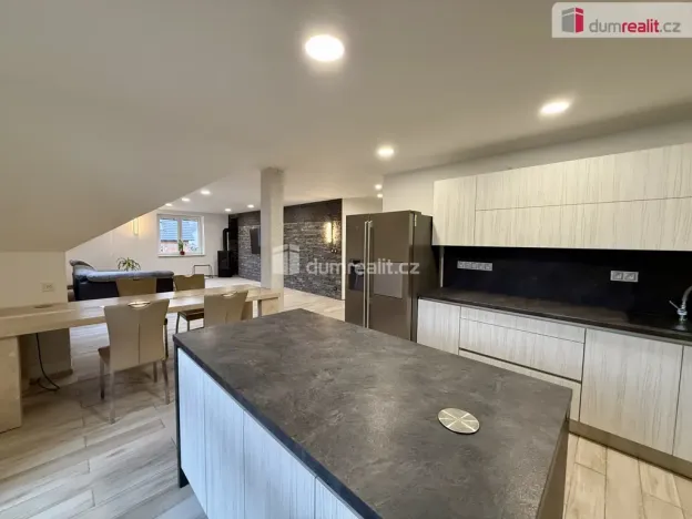 Pronájem bytu 4+kk, Mariánské Lázně, třída Vítězství, 202 m2