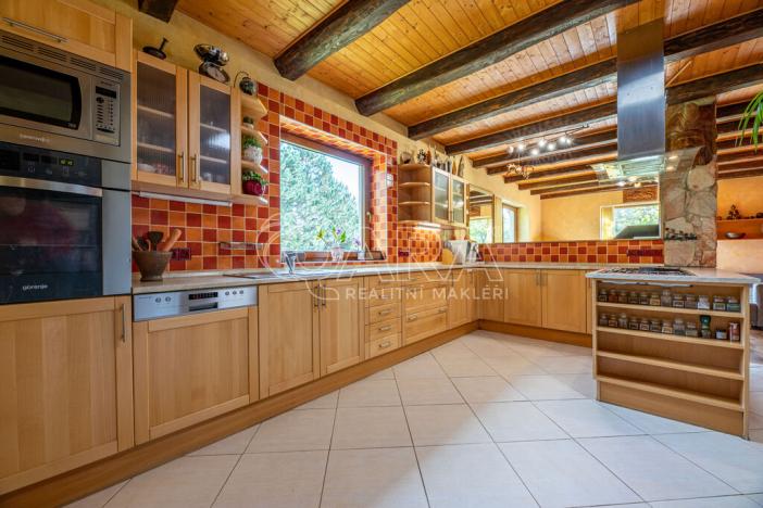 Prodej pozemku pro bydlení, Mnichovice, Skuhrovecká, 2043 m2