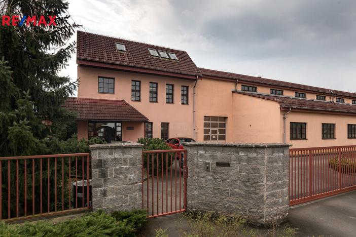 Pronájem kanceláře, Paskov, Místecká, 200 m2