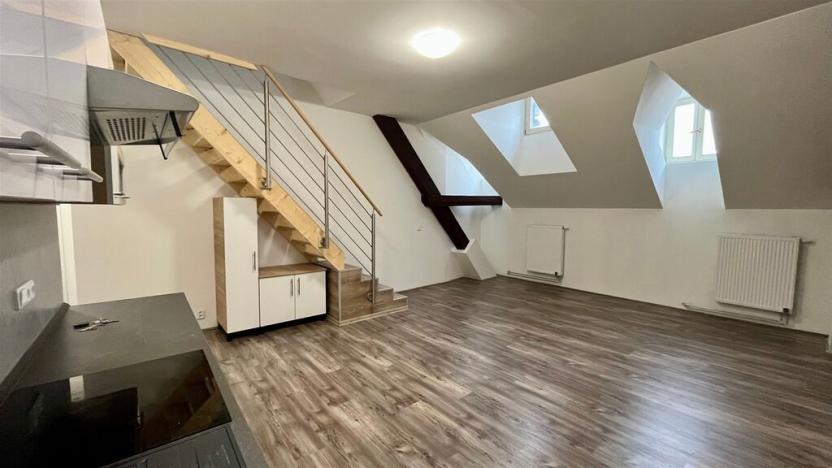 Pronájem bytu 3+kk, Cheb, okres cheb, náměstí Krále Jiřího z Poděbrad, 90 m2