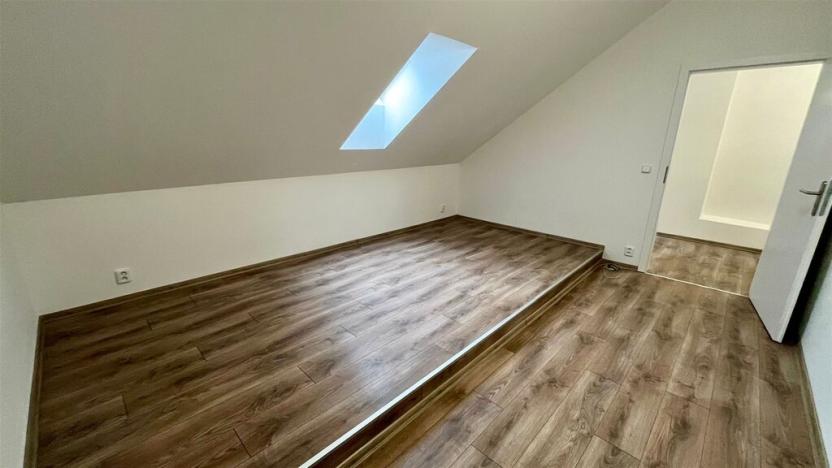 Pronájem bytu 3+kk, Cheb, okres cheb, náměstí Krále Jiřího z Poděbrad, 90 m2