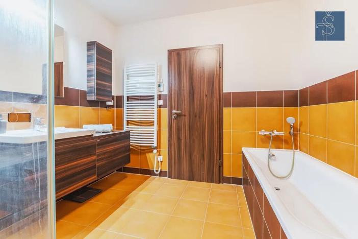 Prodej rodinného domu, Králův Dvůr, Na Vyhlídce, 195 m2