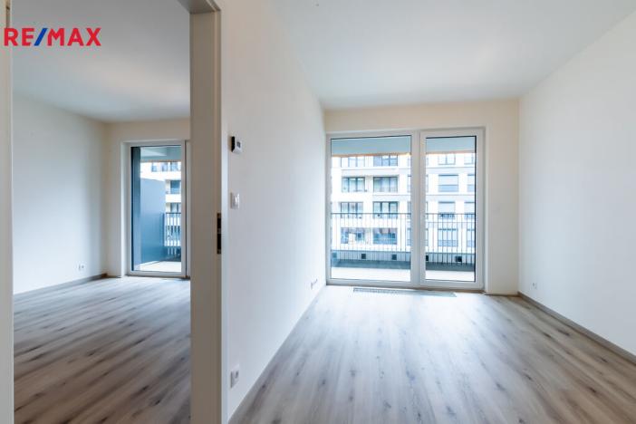 Prodej bytu 2+kk, Praha - Hloubětín, Poděbradská, 56 m2