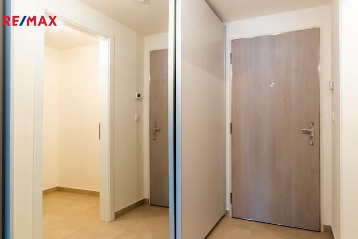 Prodej bytu 2+kk, Praha - Hloubětín, Poděbradská, 56 m2