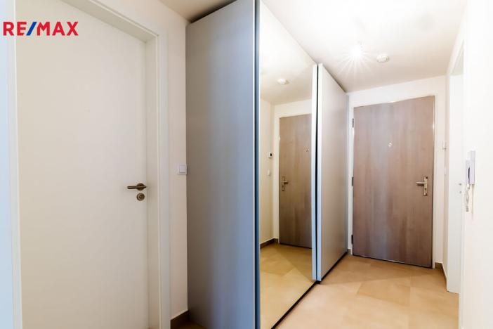 Prodej bytu 2+kk, Praha - Hloubětín, Poděbradská, 56 m2