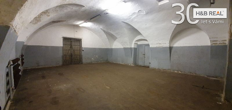 Pronájem skladu, Vsetín, 550 m2