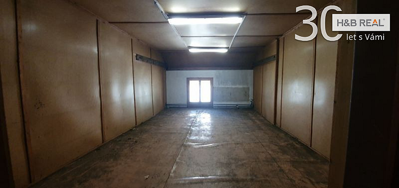 Pronájem skladu, Vsetín, 550 m2