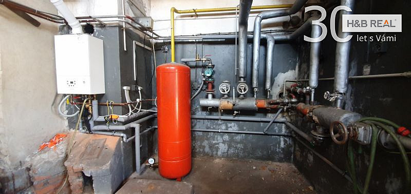 Pronájem skladu, Vsetín, 550 m2