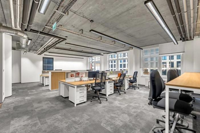 Pronájem kanceláře, Praha, 800 m2