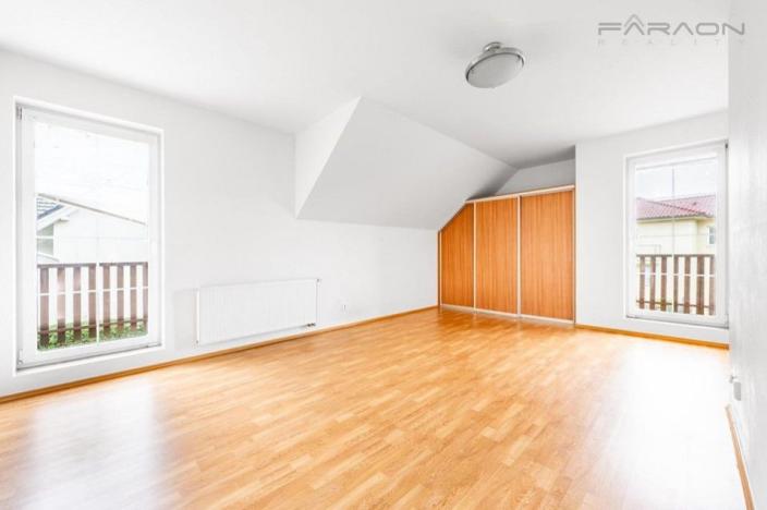 Pronájem rodinného domu, Průhonice, 400 m2