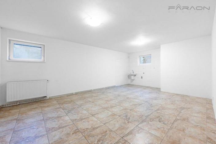 Pronájem rodinného domu, Průhonice, 400 m2
