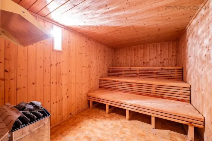 Pronájem rodinného domu, Průhonice, 350 m2
