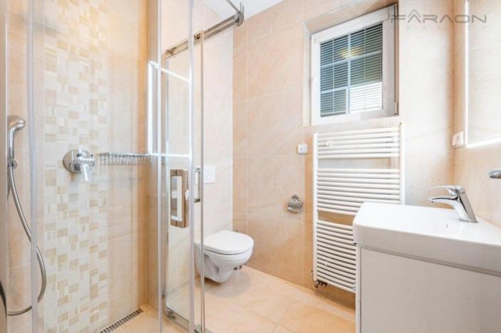 Pronájem rodinného domu, Průhonice, 300 m2