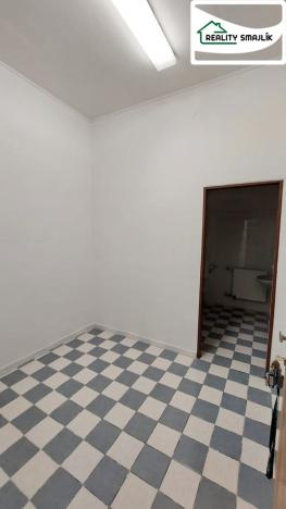 Pronájem bytu 1+kk, Cheb, Joštova, 32 m2
