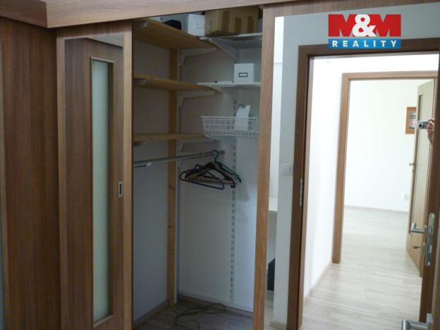 Pronájem rodinného domu, Praha - Cholupice, Lhenická, 200 m2