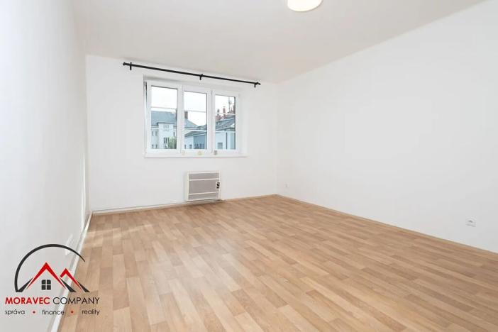 Pronájem bytu 1+1, Ostrava, Newtonova, 41 m2