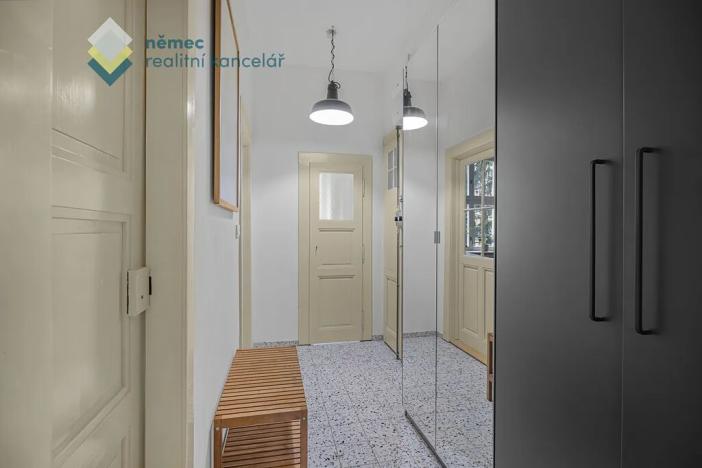 Pronájem bytu 2+kk, Praha - Nusle, Rostislavova, 43 m2