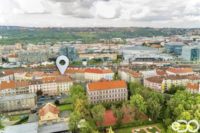 Prodej bytu 2+kk, Praha, Spojovací, 50 m2