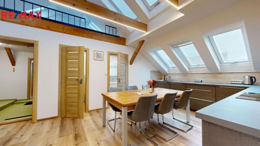 Prodej ubytování, Dolní Dunajovice, Hlavní, 655 m2