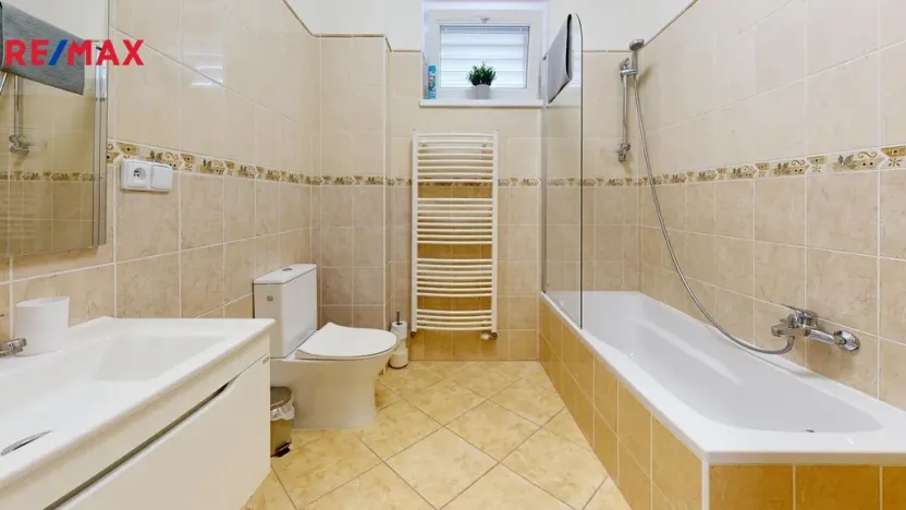 Prodej ubytování, Dolní Dunajovice, Hlavní, 655 m2