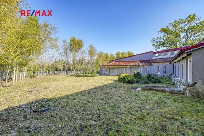 Prodej apartmánu, Všeruby, 952 m2