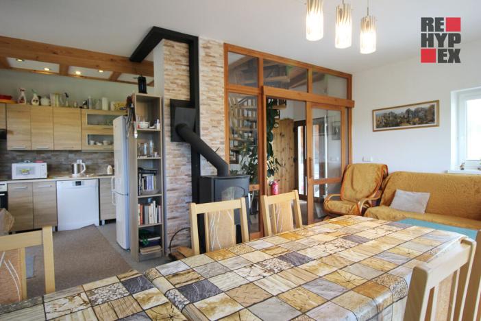 Prodej rodinného domu, Karlovice, 204 m2