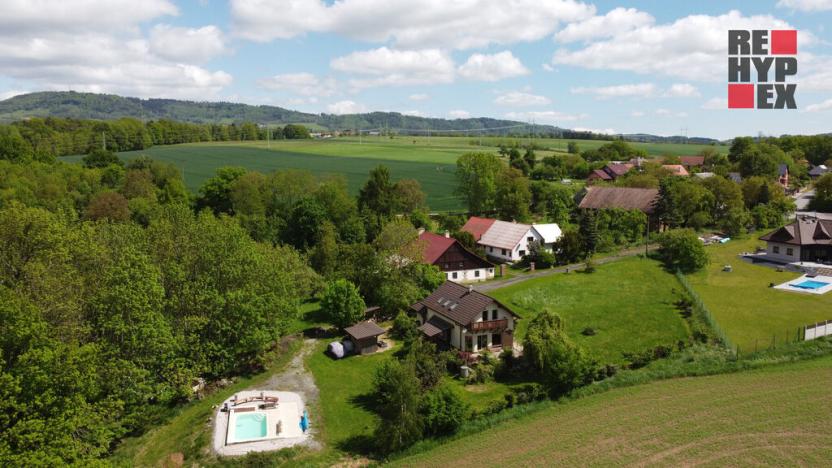 Prodej rodinného domu, Karlovice, 204 m2