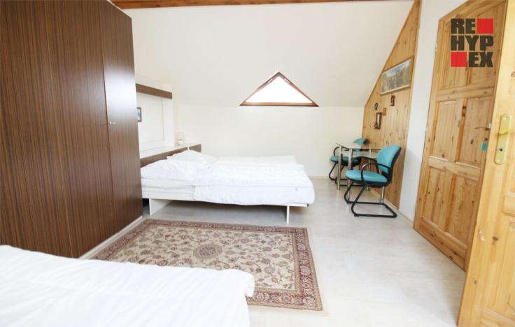 Prodej rodinného domu, Karlovice, 204 m2