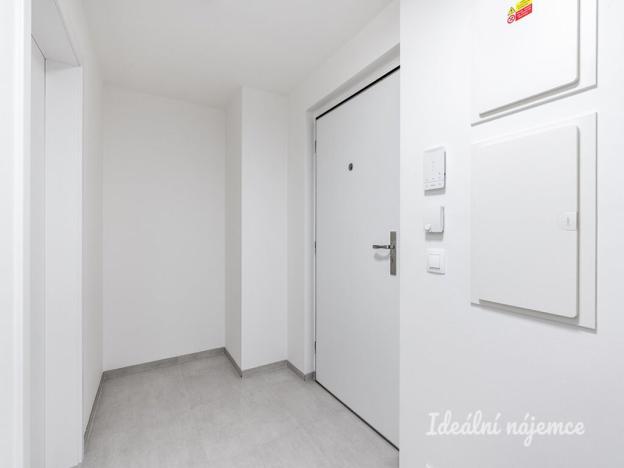 Pronájem bytu 2+kk, Praha - Hloubětín, Kolbenova, 55 m2